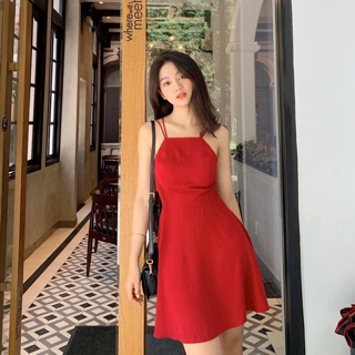 Đầm xoè cổ yếm dây lưng gợi cảm