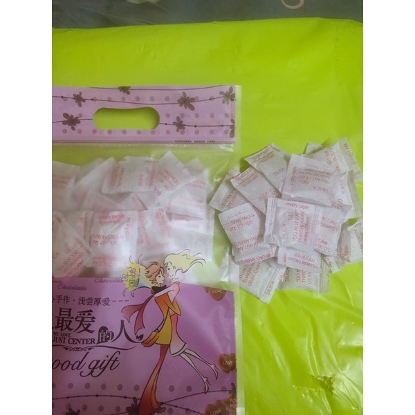 Túi hút ẩm 100g( khoảng 100c)