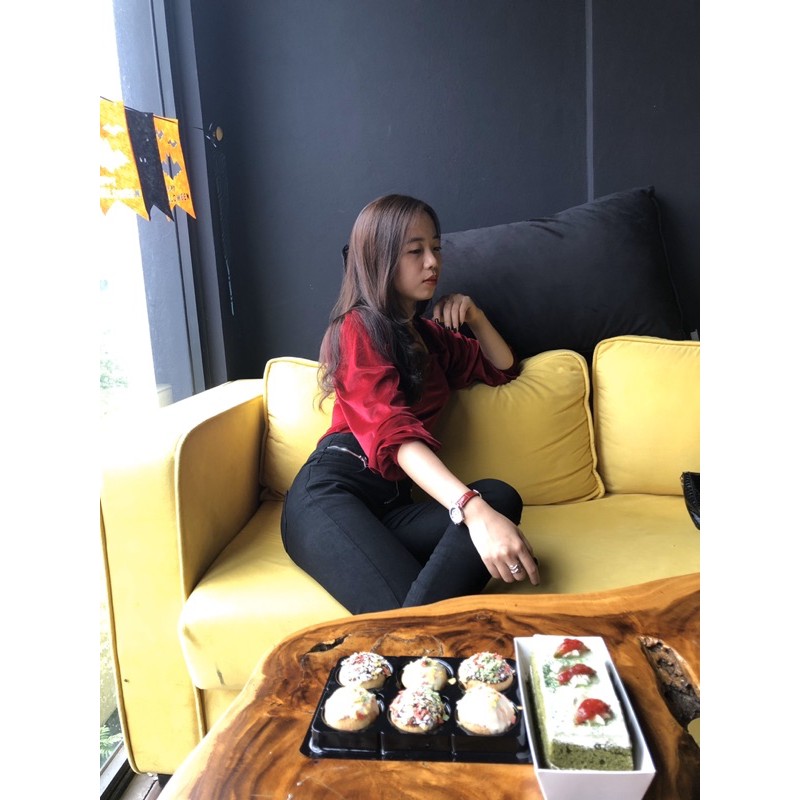 Áo nhung cổ vuông