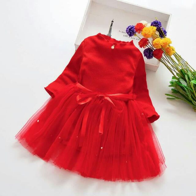 Đầm ren đỏ bé gái