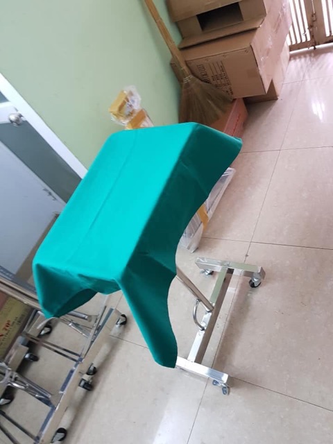 Xe đẩy bàn tít làm giá đỡ để dụng cụ spa , thẩm mỹ , phẫu thuật