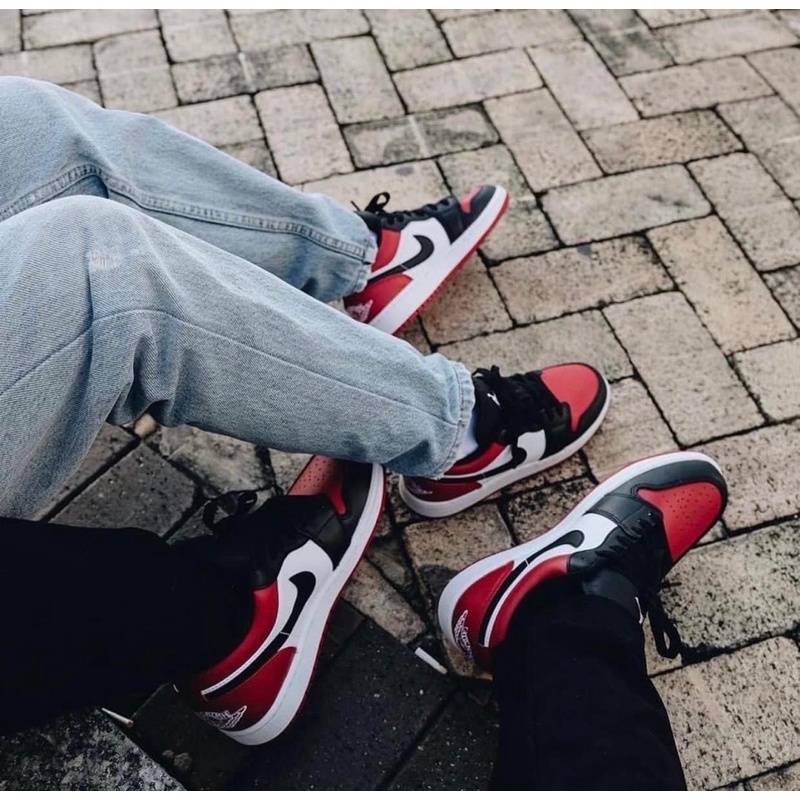 Giày Nike Air Jordan 1 Low Bred Toe