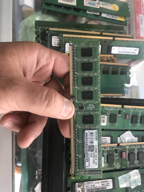 Ram ddr3 2G/1333 hàng tháo máy chân vàng choé | BigBuy360 - bigbuy360.vn