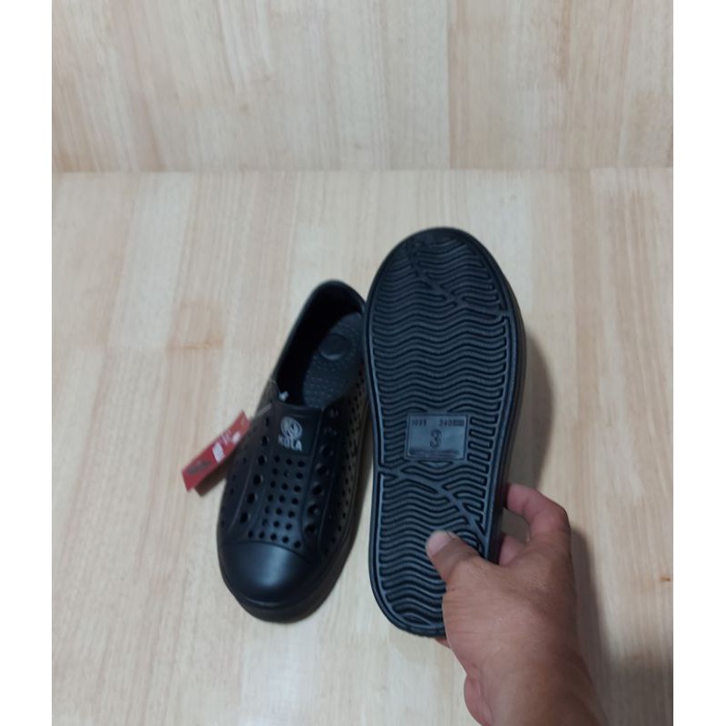 Giày bata nhựa nam siêu nhẹ thời trang | BigBuy360 - bigbuy360.vn