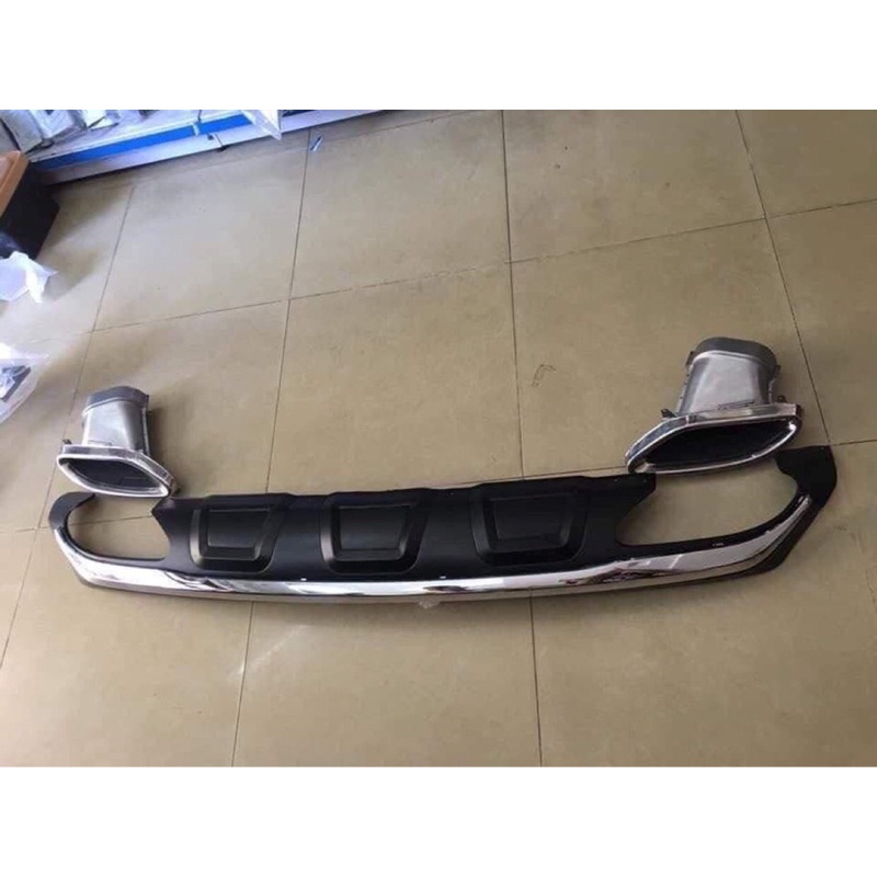 Lip chia pô cho Accent kiểu Mẹc GLC