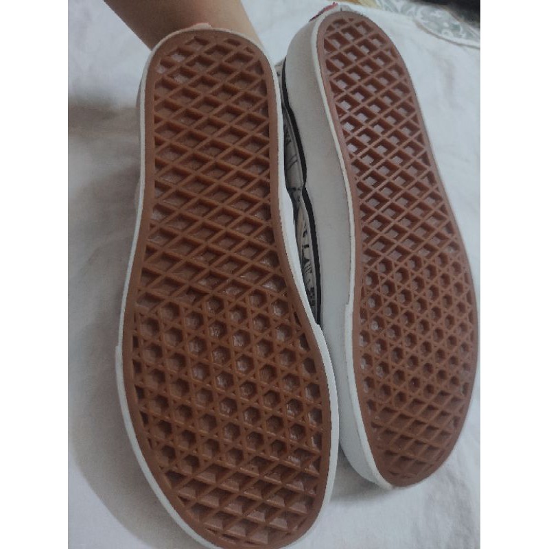 Giày vans lười slip on 2hand si hiệu (ảnh tự chụp)