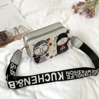 Túi đeo chéo nữ thời trang dạo phố