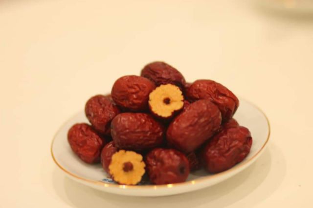 TÁO ĐỎ SẤY KHÔ 1KG CỦA HÀN QUỐC DATE 2025 | BigBuy360 - bigbuy360.vn