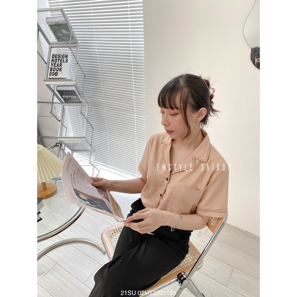 Áo sơ mi tay ngắn cổ vest viền ulzzang thời trang nữ Fmstyle Saigon (21SU05HT1801) | BigBuy360 - bigbuy360.vn