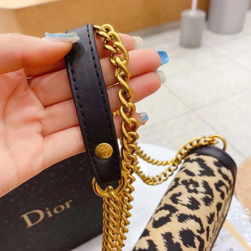 Túi xách W566-22 Dior Dauphine hàng đẹp fullbox bill card tag vàng đằm đẹp