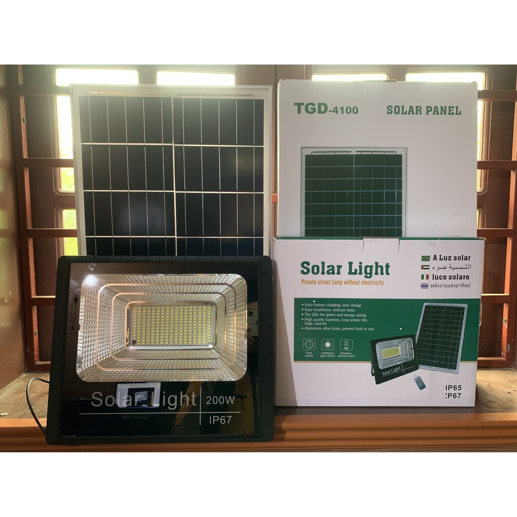 Đèn năng lượng mặt trời Solar light 200W- Cảm biến thông minh, tự động bật tắt khi trời tối- Bảo hành 6 tháng
