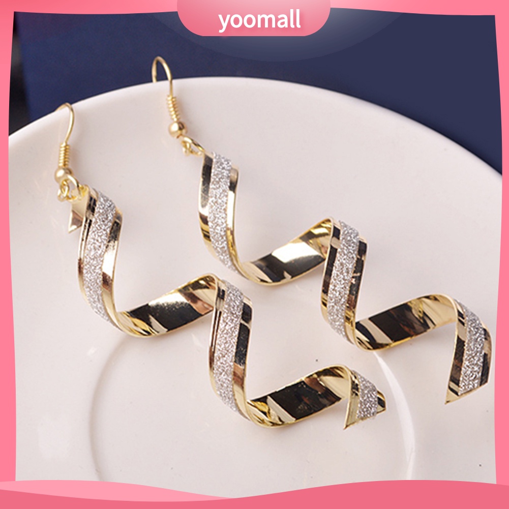 Khuyên tai nữ trang dáng dài tạo hình độc đáo