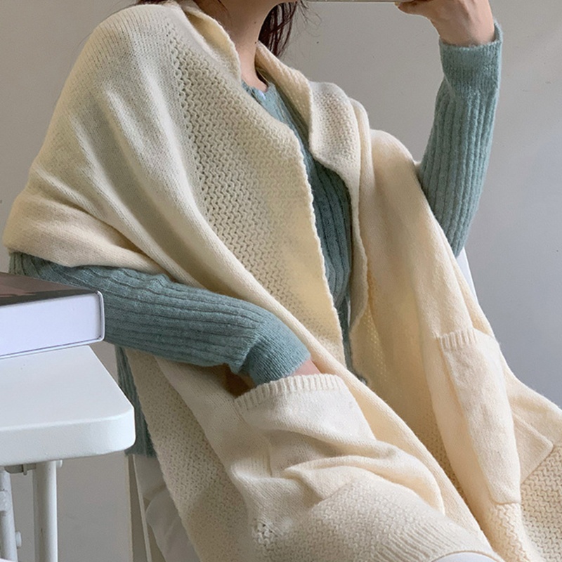 Khăn choàng dệt kim màu trơn phối túi trước thời trang mùa đông cho nữ
 | BigBuy360 - bigbuy360.vn