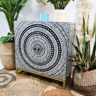 Tủ Trang Trí Khảm Trai Màu Đen