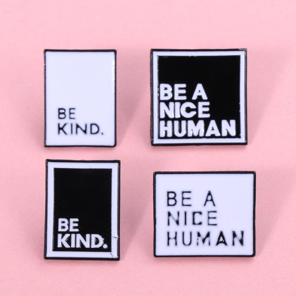 Eutus Ghim Cài Áo Tráng Men Đơn Giản Tùy Chỉnh Màu Trắng Đen In Chữ BE A NICE HUMAN