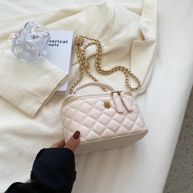 Túi Đeo Chéo Dây Xích Thời Trang Hè Hàng Mới Chất Lượng Cao 2022 Dành Cho Bạn Nữ