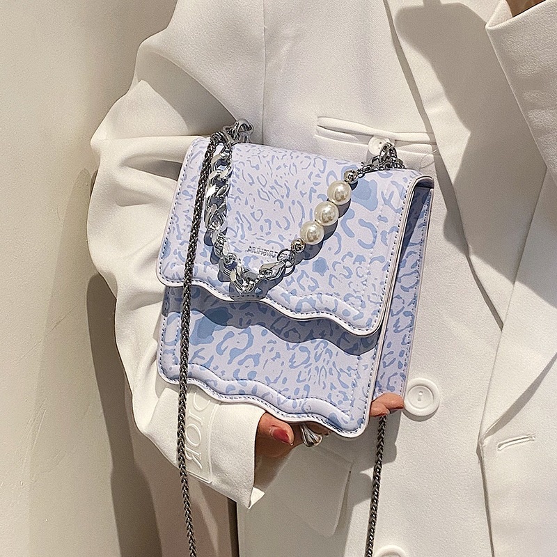 Túi đeo chéo IELGY dáng vuông nhỏ phối dây xích thời trang đường phố cá tính cho nữ