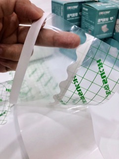 keo dán ngực y tế trong suốt
