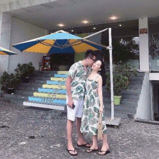 Sét đôi đi biển nam nữ
