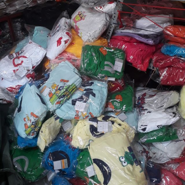 Chuyên sỉ đồ trẻ  em  .sỉ lẻ theo ri  ôm lô ib feabook xiêm nguyễn shop oanh kim  chợ cổng  10 vòng 