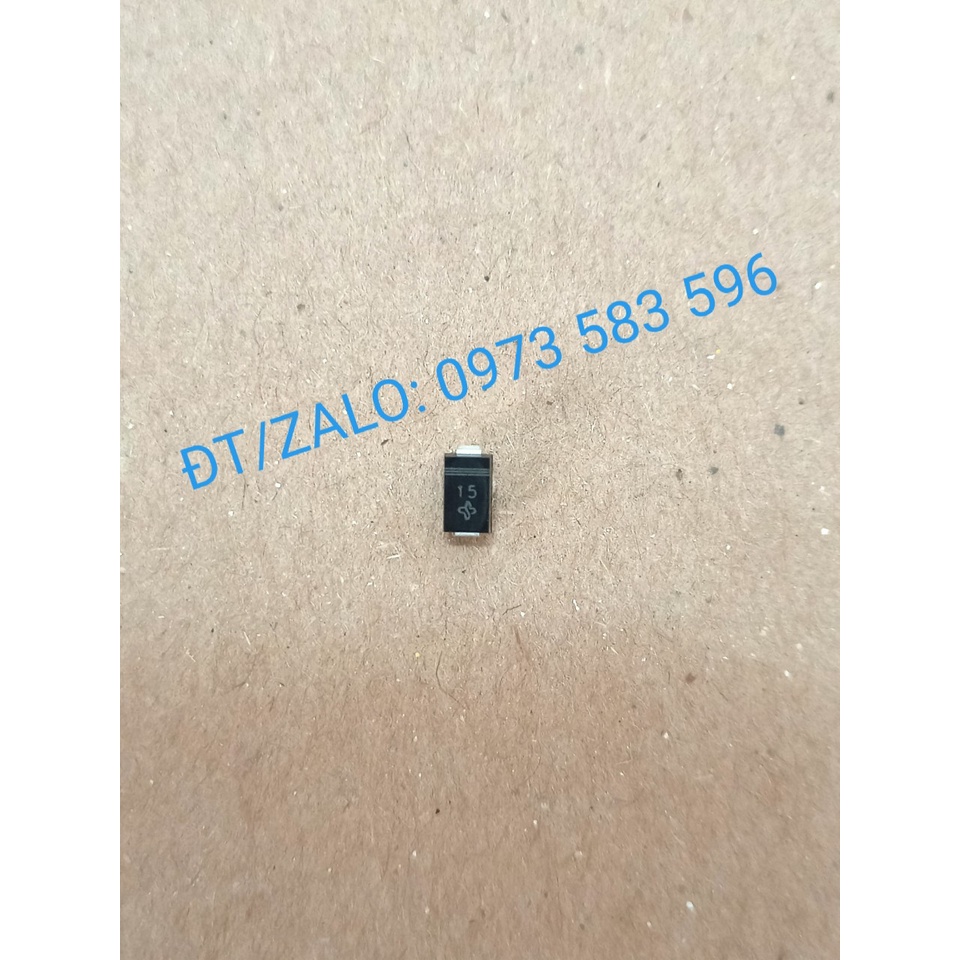 SML4744A-E3/61 Diot zenner 15V 1W (10 con/ Túi)