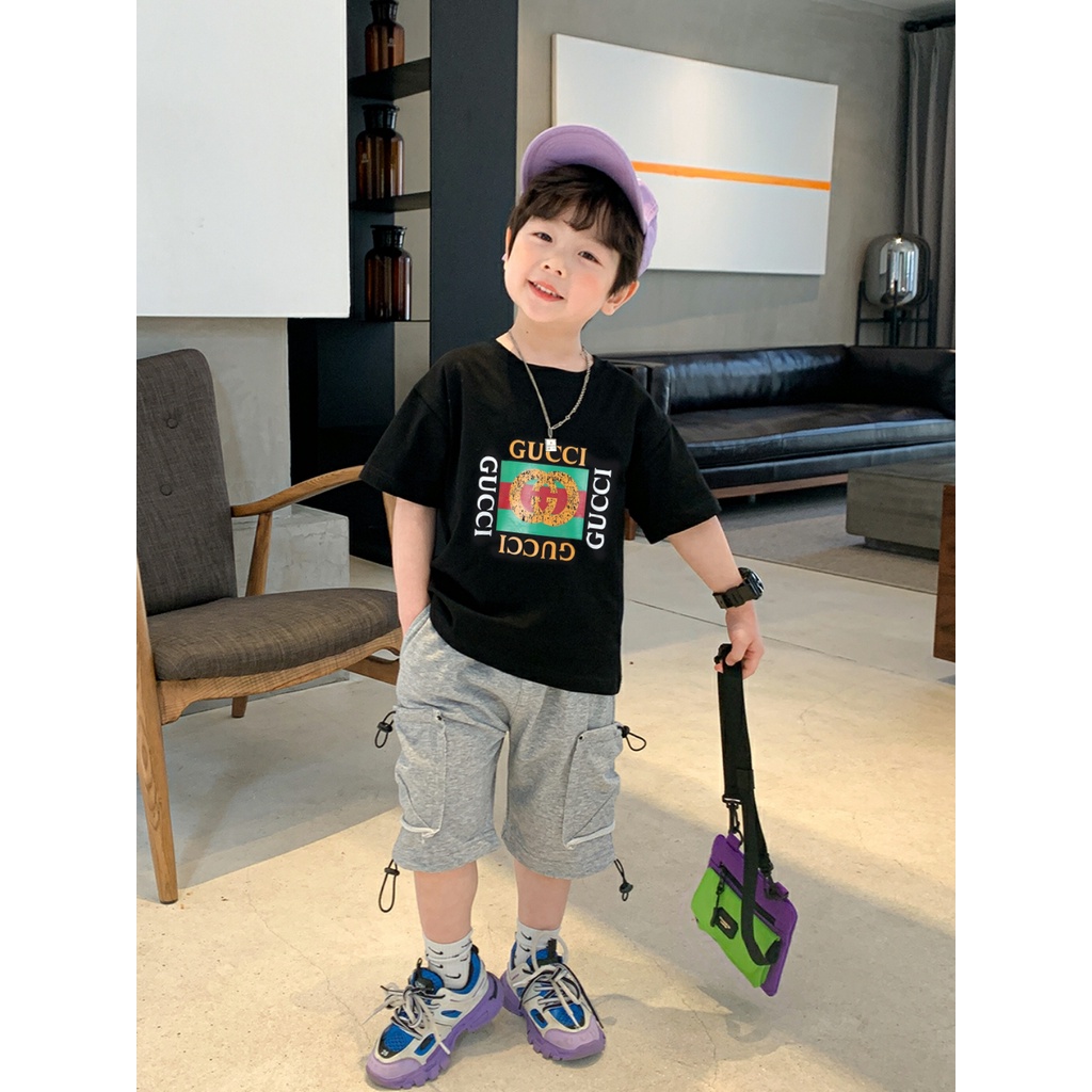 Áo Thun, Áo Phông Cho Bé Trai Bé Gái G C 2 Màu Đen Trắng Cực Hot Size 8-18kg