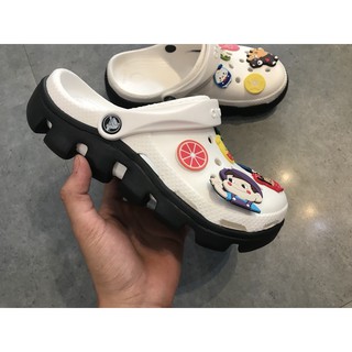 Dép Sục Cá Sấu Trắng Đen + Tặng 12 Jibbitz + Hộp