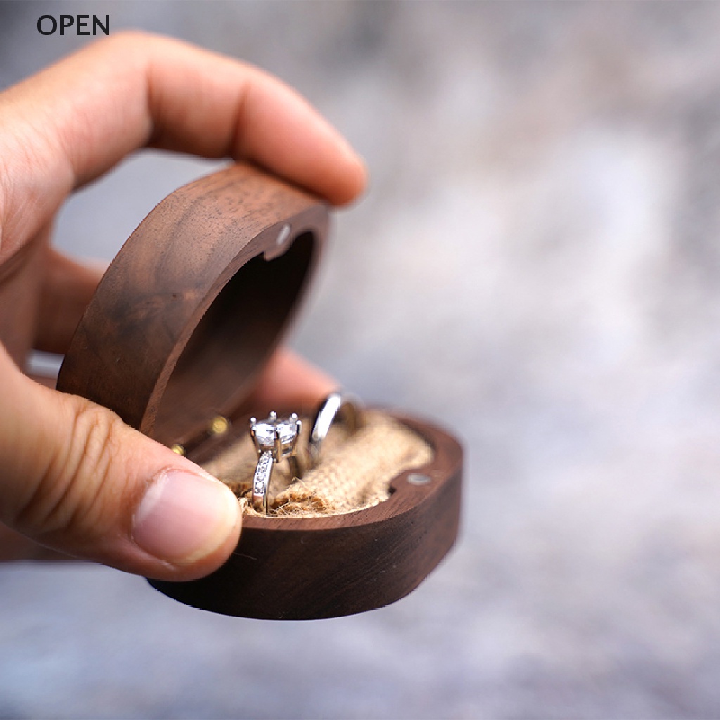 Hộp Đựng Nhẫn Bằng Gỗ Phong Cách Mộc Mạc Dùng Làm Quà Tặng Giá Đỡ