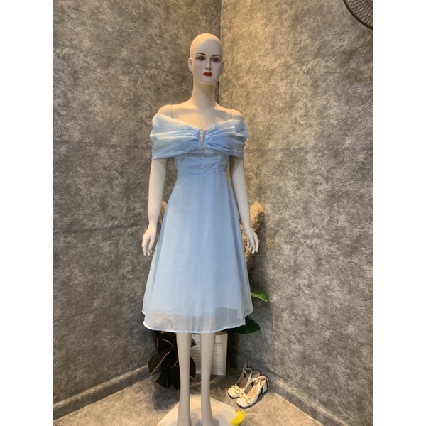 Váy trễ vai công chúa 2 màu đi tiệc siêu hot