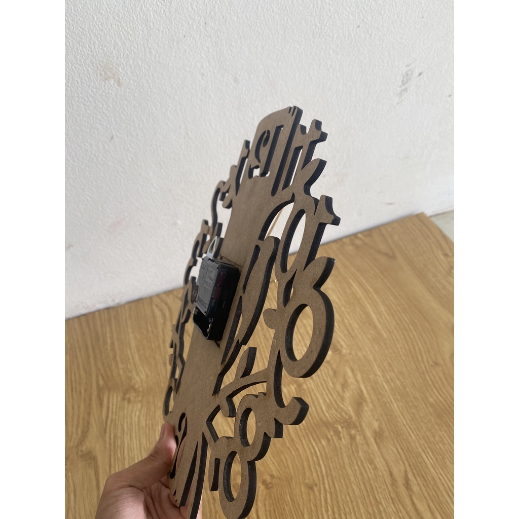 Đồng hồ gỗ treo tường khắc hình cây 3D độc đáo