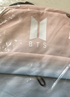 Cặp sách BTS đựng vừa khổ A4