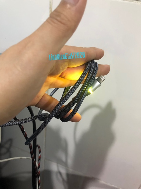Dây sạt iphone Remax  hổ trợ sạt nhanh. -  có đèn cổng chui sạt
