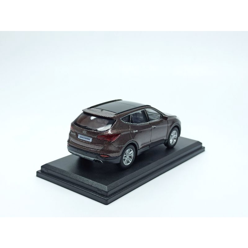 Mô hình xe Hyundai Santa Fe 2014