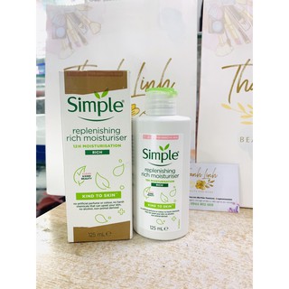 Kem dưỡng Simple Kind To Skin Replenishing Rich Moisturiser cấp ẩm hiệu quả cho da khô 125ml ( mẫu mới )
