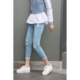 JEANS SNEAK PEEK 26 27