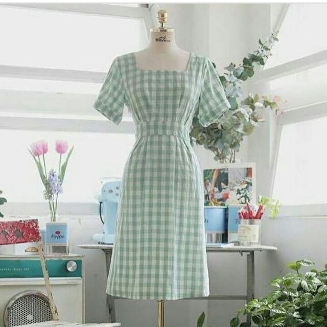 Váy kẻ caro xanh