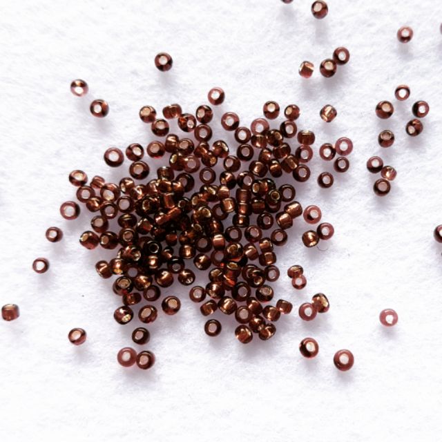 Cườm lõi bạc 2mm C0003 ( gói 50gram)