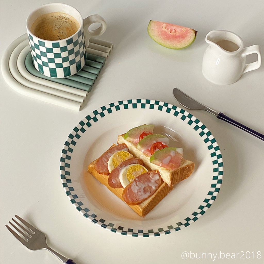 Đĩa sứ xinh xắn phong cách Hàn Quốc viền sọc caro