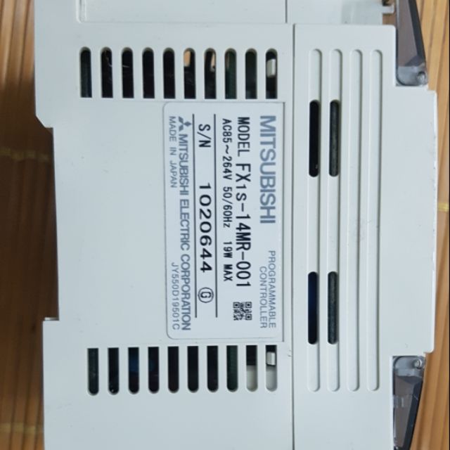 PLC MITSUBISHI FX1S-14MR-001