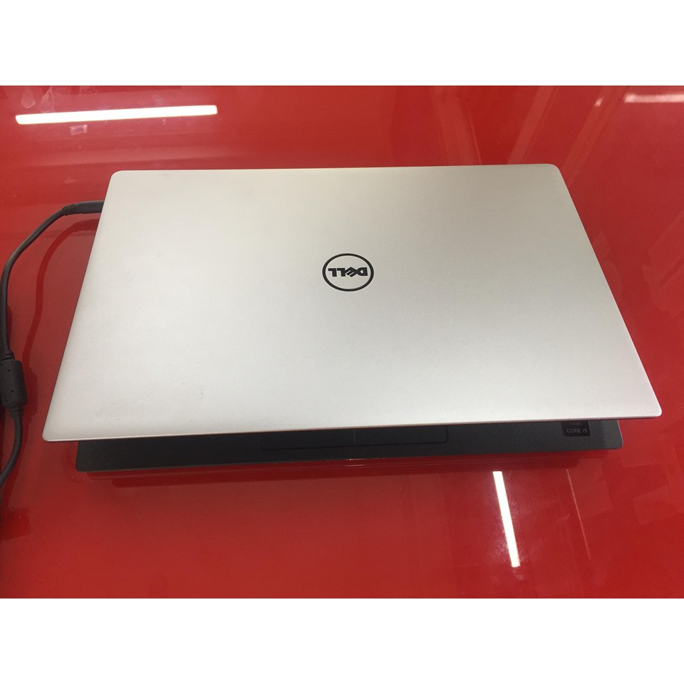 Laptop Dell xps 13 9350 coi5 6200U/ Ram 4G/ SSD 128G/ Màn 13.3 FHD ips viền tràn