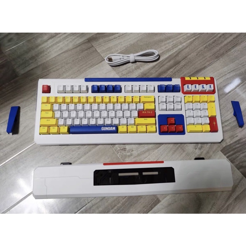 Bàn phím cơ không dây IKBC 2.0 cherry phiên bản Gundam gaming RX-78-2 của Đức chính hãng