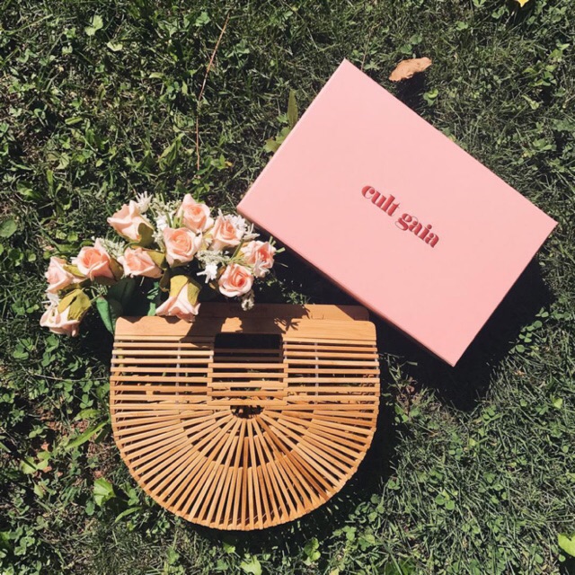 TÚI NỬA VẦNG TRĂNG, TÚI TRE