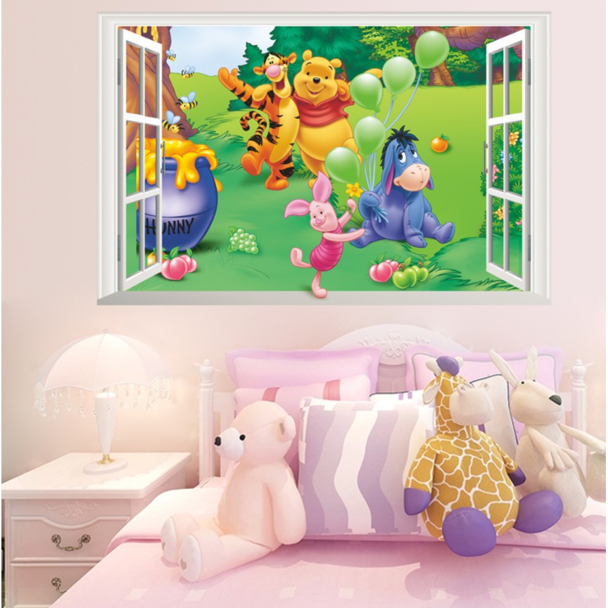 Decal dán tường Gấu vàng đáng yêu cùng bè bạn