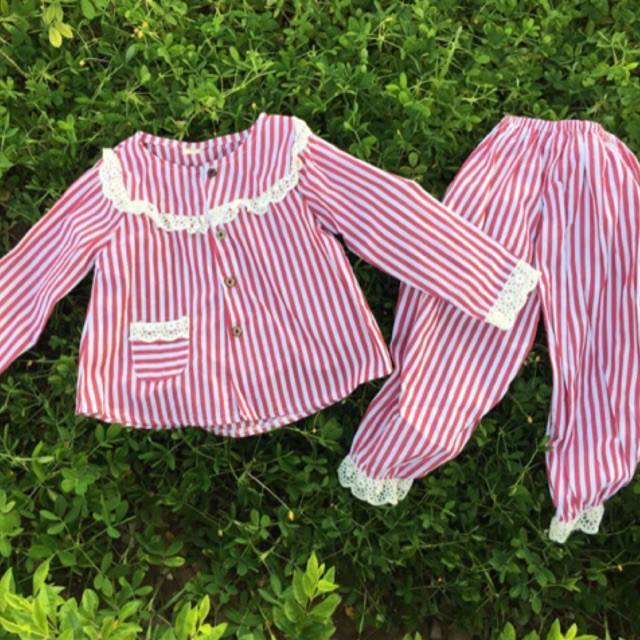 Set bộ thiết kế bé gái phối ren