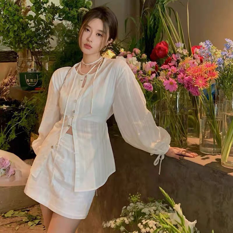 Set 3 món khoác trắng tay dài+crop 2S+chân váy💖 KÈM ẢNH THẬT
