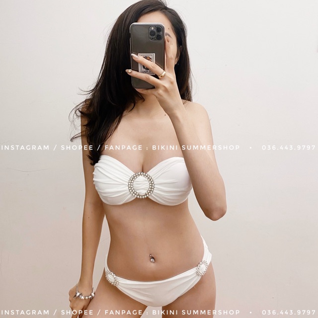 Bikini quây móc đá