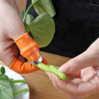 găng ngón tay nhặt rau củ