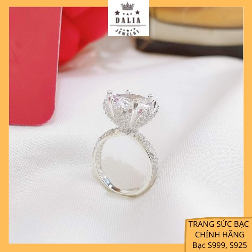 Nhẫn bạc nữ DaLiA Jewelry ổ đá cao nạm đá chủ lớn sang trọng đẳng cấp đẳng cấp quý cô