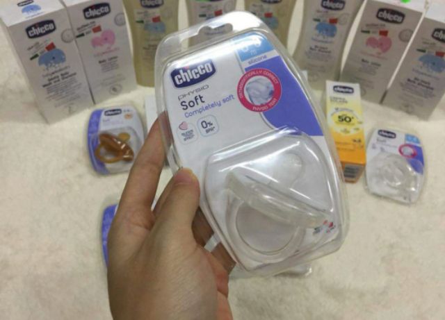 Ti ngậm chicco Physio