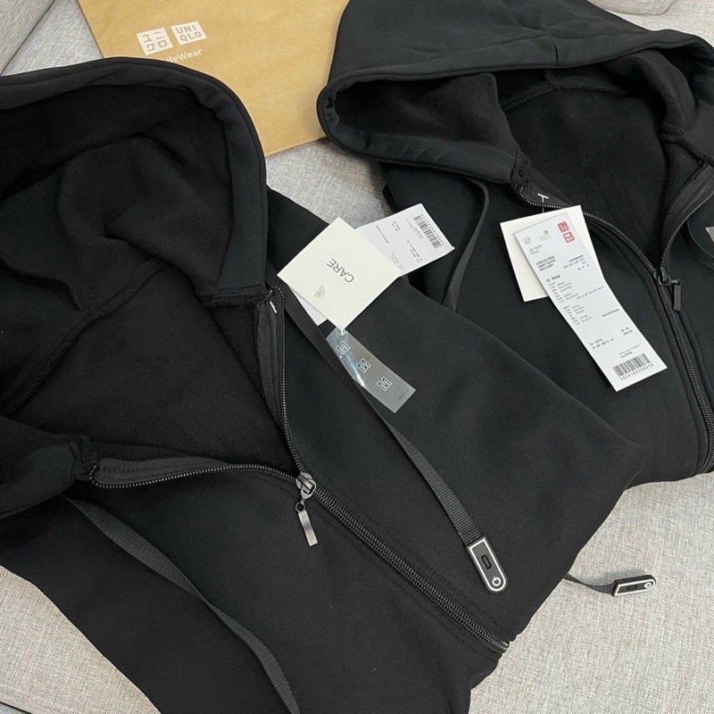 Áo hoodie đen uni..qlo